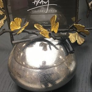 Meet your Posher, A tamara